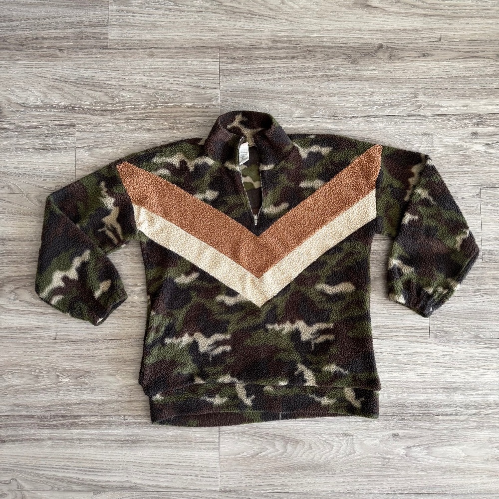 7th Ray Camo Fleece Pullover – Size Medium